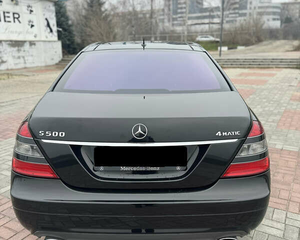 Чорний Мерседес С Клас, об'ємом двигуна 5.5 л та пробігом 182 тис. км за 17999 $, фото 14 на Automoto.ua