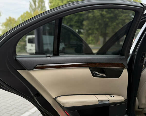 Мерседес С Класс 2008 в Хмельницком на Automoto.ua Черный Мерседес С Класс, объемом двигателя 3 л и пробегом 388 тыс. км за 10700 $, фото 41 на Automoto.ua