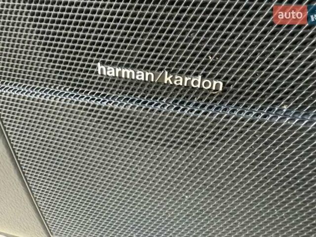 Черный Мерседес С Класс, объемом двигателя 5.46 л и пробегом 440 тыс. км за 10000 $, фото 12 на Automoto.ua