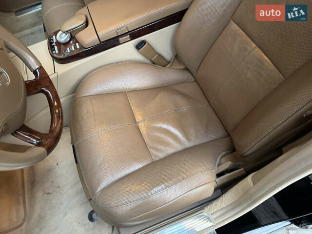 Черный Мерседес С Класс, объемом двигателя 5.5 л и пробегом 290 тыс. км за 10000 $, фото 19 на Automoto.ua