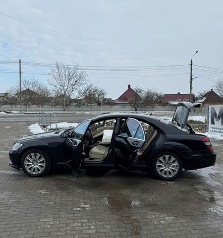 Черный Мерседес С Класс, объемом двигателя 3.5 л и пробегом 290 тыс. км за 12000 $, фото 19 на Automoto.ua