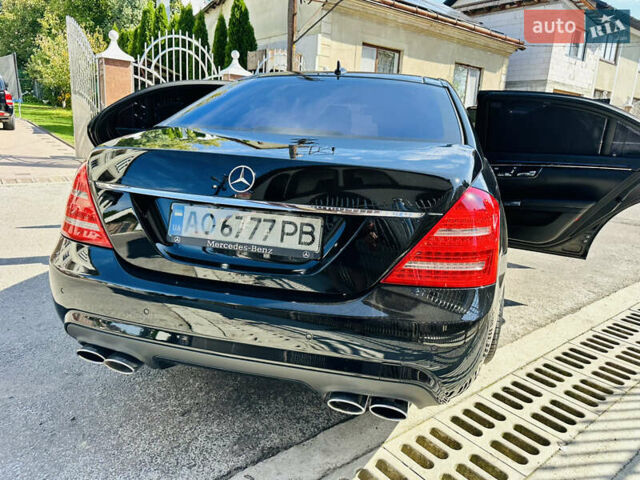 Черный Мерседес С Класс, объемом двигателя 5.5 л и пробегом 210 тыс. км за 12900 $, фото 58 на Automoto.ua