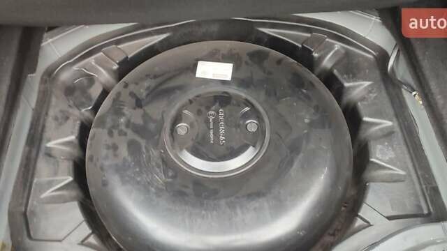 Чорний Мерседес С Клас, об'ємом двигуна 5.5 л та пробігом 198 тис. км за 12000 $, фото 18 на Automoto.ua