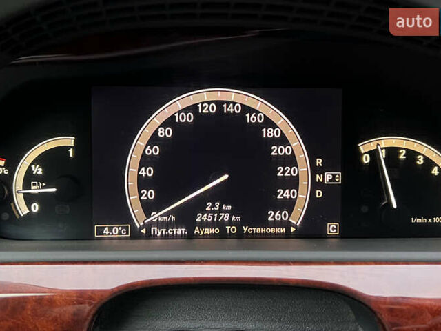 Черный Мерседес С Класс, объемом двигателя 3.5 л и пробегом 245 тыс. км за 13750 $, фото 14 на Automoto.ua