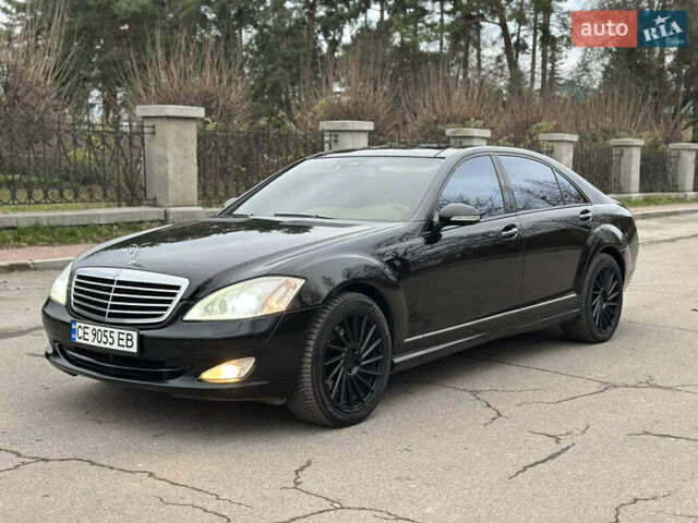 Черный Мерседес С Класс, объемом двигателя 5.5 л и пробегом 238 тыс. км за 10000 $, фото 47 на Automoto.ua
