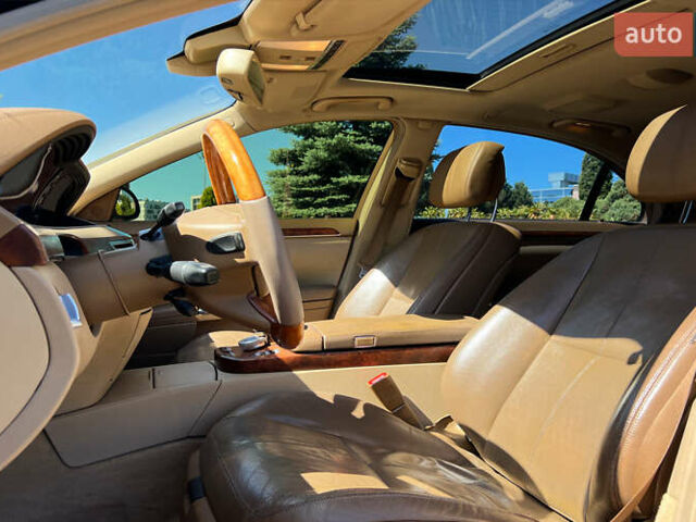 Черный Мерседес С Класс, объемом двигателя 3.5 л и пробегом 315 тыс. км за 10600 $, фото 18 на Automoto.ua