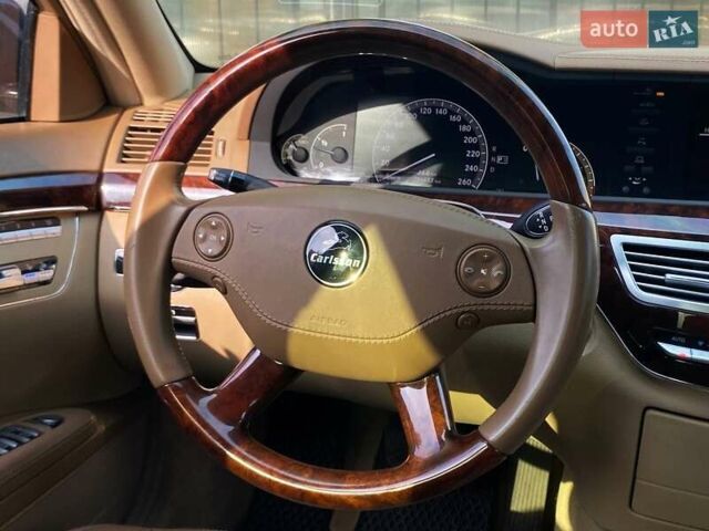 Черный Мерседес С Класс, объемом двигателя 5.46 л и пробегом 206 тыс. км за 14490 $, фото 27 на Automoto.ua