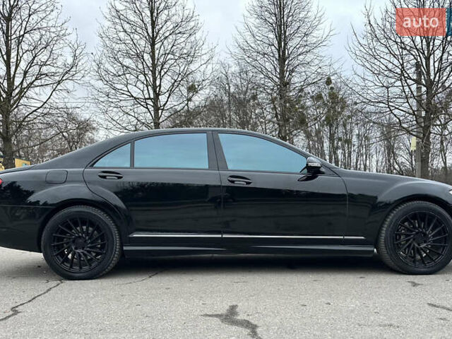 Черный Мерседес С Класс, объемом двигателя 5.5 л и пробегом 238 тыс. км за 10000 $, фото 38 на Automoto.ua