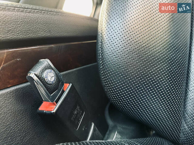 Черный Мерседес С Класс, объемом двигателя 5.5 л и пробегом 210 тыс. км за 12900 $, фото 36 на Automoto.ua