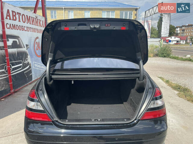 Чорний Мерседес С Клас, об'ємом двигуна 5.5 л та пробігом 260 тис. км за 12999 $, фото 33 на Automoto.ua
