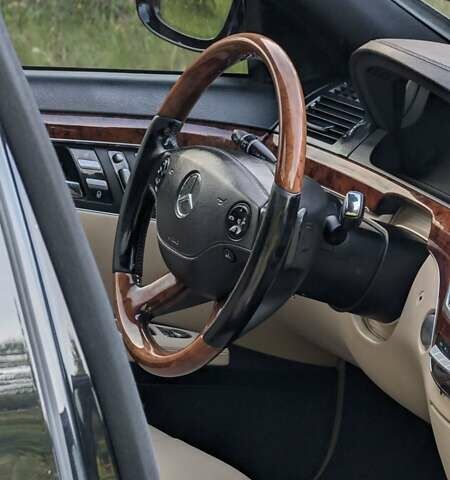 Чорний Мерседес С Клас, об'ємом двигуна 2.99 л та пробігом 375 тис. км за 11499 $, фото 69 на Automoto.ua