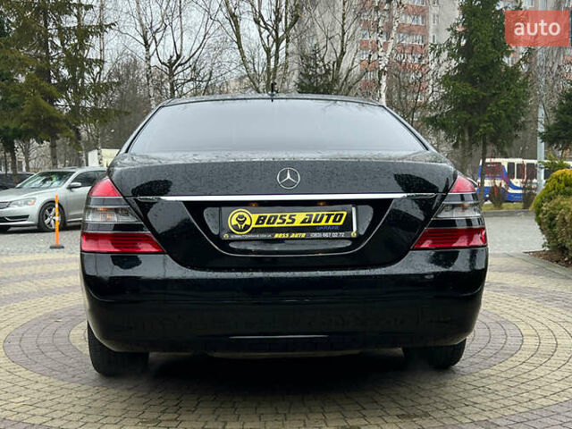 Черный Мерседес С Класс, объемом двигателя 3.5 л и пробегом 245 тыс. км за 13750 $, фото 5 на Automoto.ua