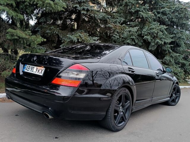Черный Мерседес С Класс, объемом двигателя 5 л и пробегом 345 тыс. км за 18999 $, фото 4 на Automoto.ua