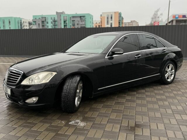 Черный Мерседес С Класс, объемом двигателя 3 л и пробегом 226 тыс. км за 10000 $, фото 9 на Automoto.ua