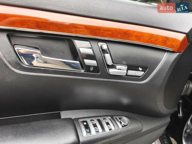 Чорний Мерседес С Клас, об'ємом двигуна 2.99 л та пробігом 328 тис. км за 12950 $, фото 10 на Automoto.ua