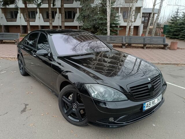Черный Мерседес С Класс, объемом двигателя 5 л и пробегом 345 тыс. км за 18999 $, фото 7 на Automoto.ua