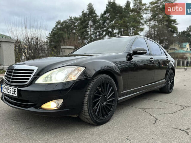 Черный Мерседес С Класс, объемом двигателя 5.5 л и пробегом 238 тыс. км за 10000 $, фото 48 на Automoto.ua