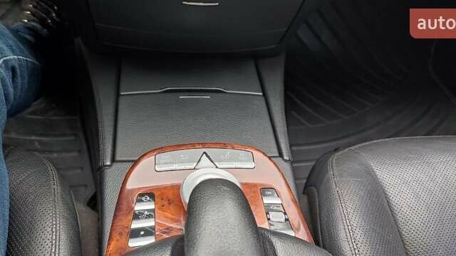 Чорний Мерседес С Клас, об'ємом двигуна 5.5 л та пробігом 198 тис. км за 12000 $, фото 19 на Automoto.ua