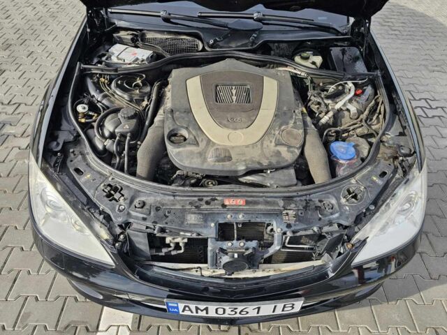Мерседес С Класс 2008 в Кривом Роге на Automoto.ua Черный Мерседес С Класс, объемом двигателя 5.5 л и пробегом 188 тыс. км за 10550 $, фото 18 на Automoto.ua