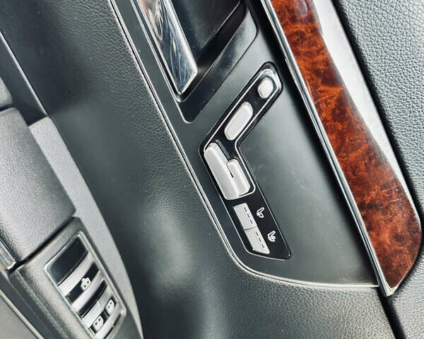 Черный Мерседес С Класс, объемом двигателя 5.5 л и пробегом 210 тыс. км за 12900 $, фото 63 на Automoto.ua