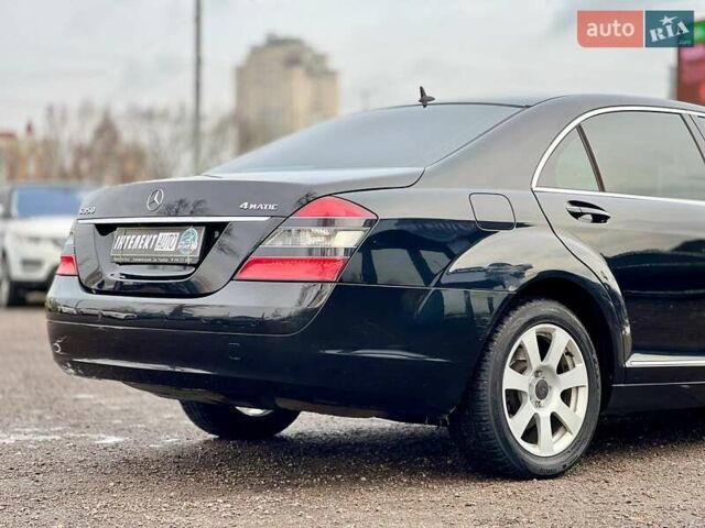 Черный Мерседес С Класс, объемом двигателя 3.5 л и пробегом 306 тыс. км за 8500 $, фото 12 на Automoto.ua