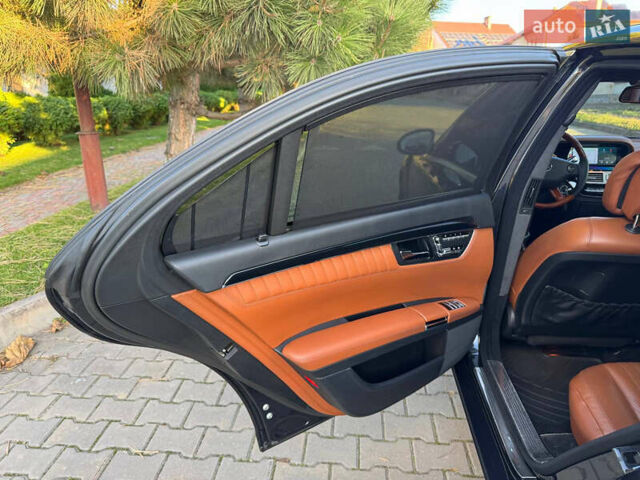 Черный Мерседес С Класс, объемом двигателя 4.66 л и пробегом 302 тыс. км за 9900 $, фото 29 на Automoto.ua