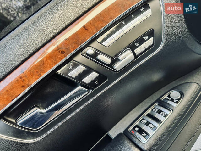 Черный Мерседес С Класс, объемом двигателя 5.5 л и пробегом 210 тыс. км за 12900 $, фото 74 на Automoto.ua