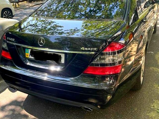 Черный Мерседес С Класс, объемом двигателя 5.5 л и пробегом 283 тыс. км за 13000 $, фото 3 на Automoto.ua