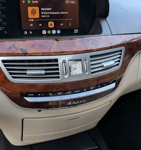 Черный Мерседес С Класс, объемом двигателя 2.99 л и пробегом 375 тыс. км за 10999 $, фото 22 на Automoto.ua