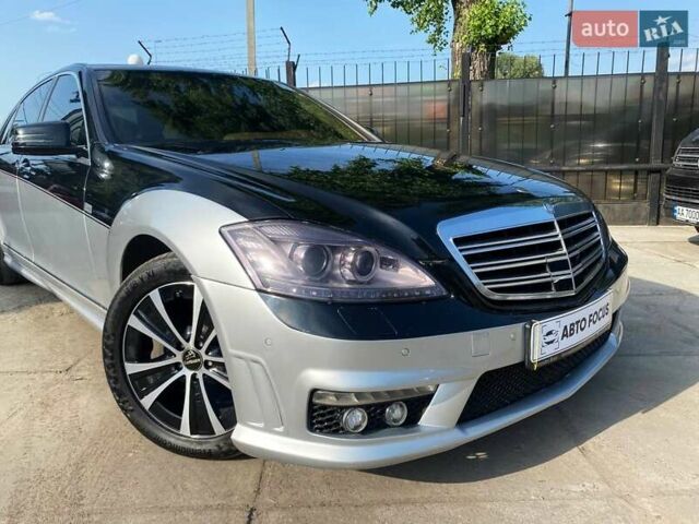 Черный Мерседес С Класс, объемом двигателя 5.46 л и пробегом 206 тыс. км за 14490 $, фото 3 на Automoto.ua