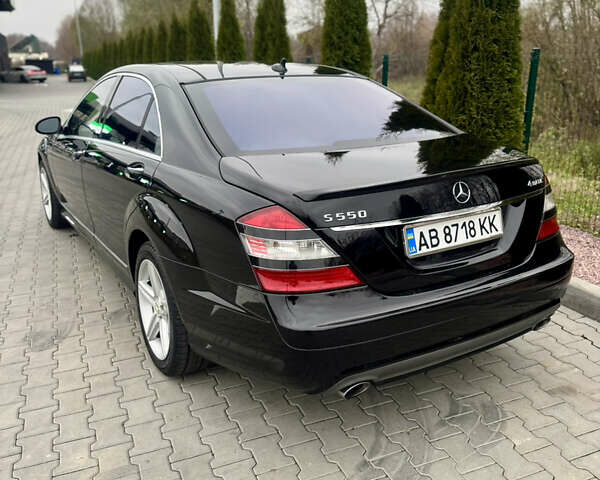 Черный Мерседес С Класс, объемом двигателя 5.46 л и пробегом 270 тыс. км за 9500 $, фото 5 на Automoto.ua