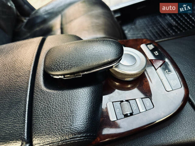 Черный Мерседес С Класс, объемом двигателя 5.5 л и пробегом 210 тыс. км за 12900 $, фото 30 на Automoto.ua