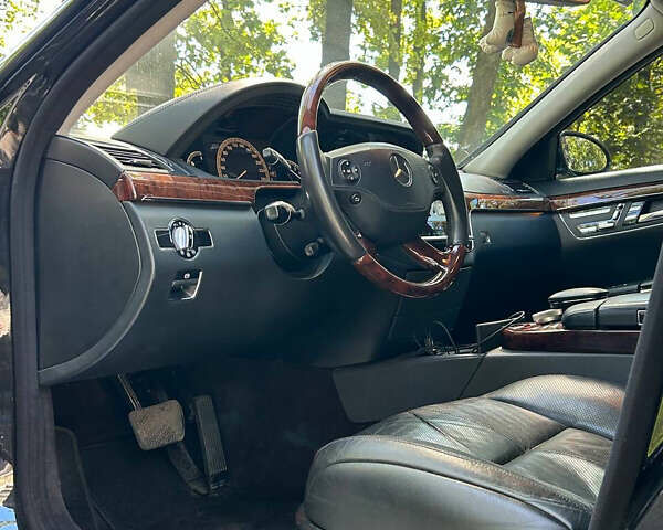 Чорний Мерседес С Клас, об'ємом двигуна 4.66 л та пробігом 587 тис. км за 9000 $, фото 8 на Automoto.ua