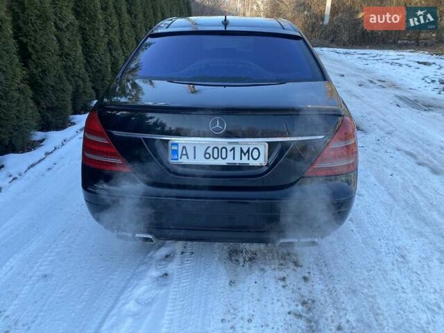 Черный Мерседес С Класс, объемом двигателя 5.5 л и пробегом 412 тыс. км за 12500 $, фото 2 на Automoto.ua