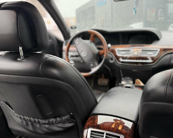 Черный Мерседес С Класс, объемом двигателя 2.99 л и пробегом 300 тыс. км за 10500 $, фото 13 на Automoto.ua