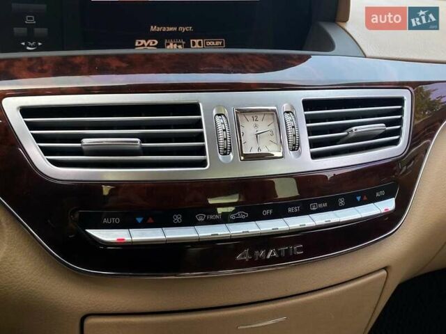 Черный Мерседес С Класс, объемом двигателя 5.46 л и пробегом 206 тыс. км за 14490 $, фото 29 на Automoto.ua