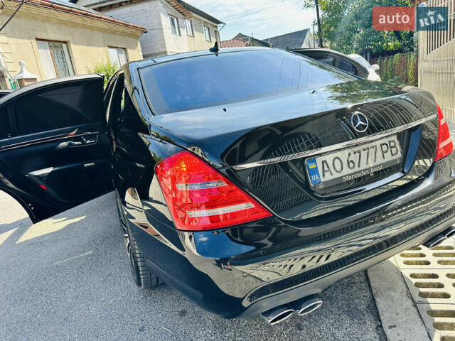 Черный Мерседес С Класс, объемом двигателя 5.5 л и пробегом 210 тыс. км за 12900 $, фото 100 на Automoto.ua