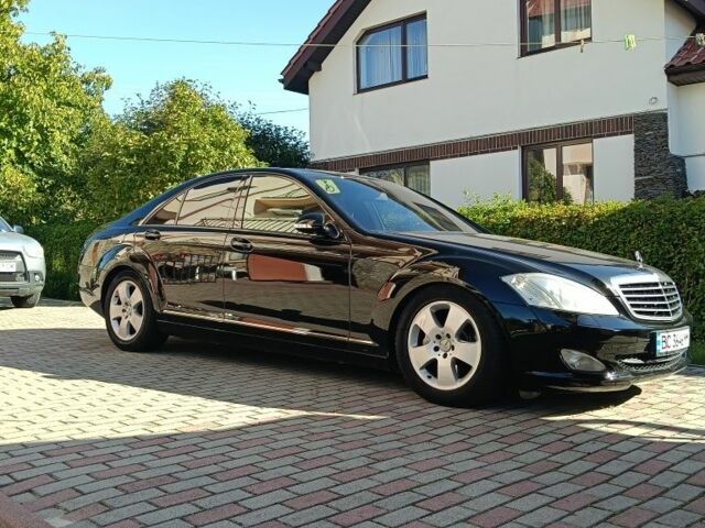 Мерседес С Класс 2008 в Львове на Automoto.ua Черный Мерседес С Класс, объемом двигателя 3.5 л и пробегом 243 тыс. км за 14000 $, фото 18 на Automoto.ua