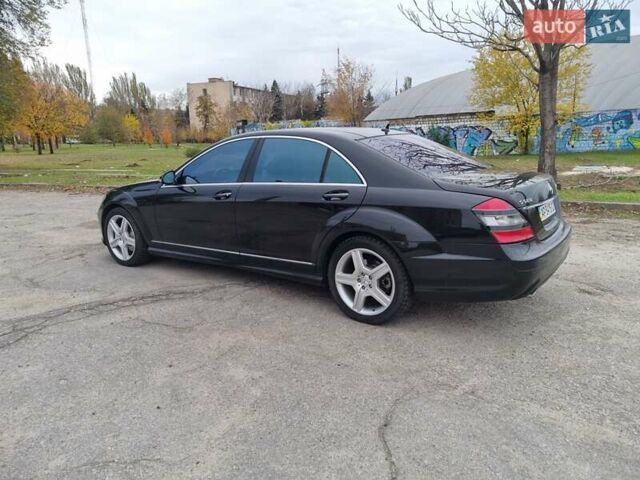 Черный Мерседес С Класс, объемом двигателя 5.5 л и пробегом 132 тыс. км за 21500 $, фото 12 на Automoto.ua