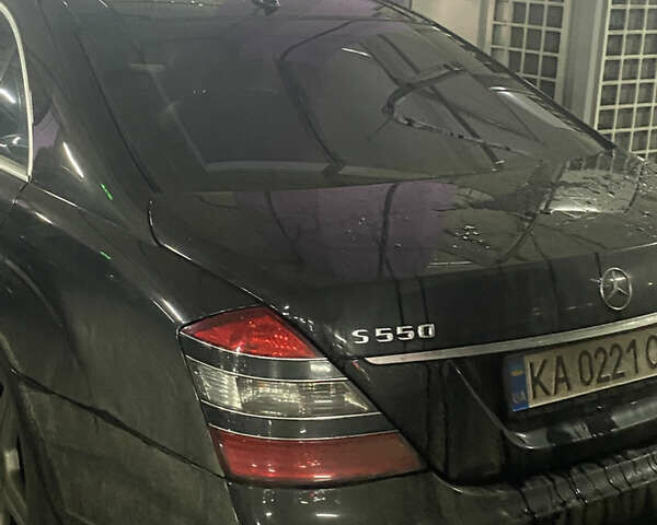 Черный Мерседес С Класс, объемом двигателя 5.46 л и пробегом 380 тыс. км за 12300 $, фото 3 на Automoto.ua