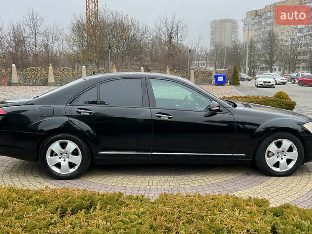 Черный Мерседес С Класс, объемом двигателя 3.5 л и пробегом 245 тыс. км за 13750 $, фото 7 на Automoto.ua