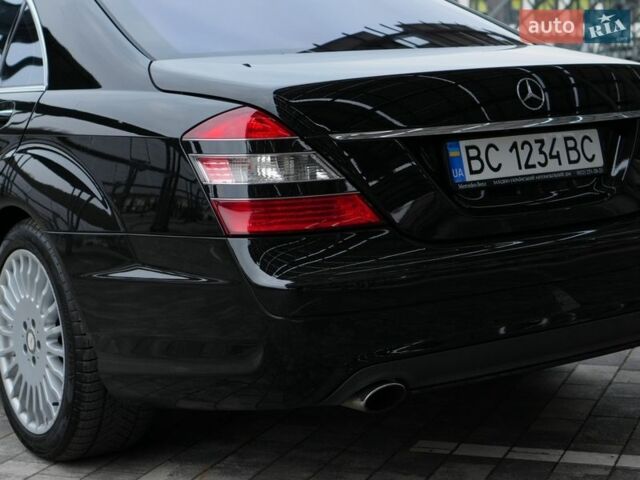 Черный Мерседес С Класс, объемом двигателя 5.5 л и пробегом 250 тыс. км за 11500 $, фото 8 на Automoto.ua