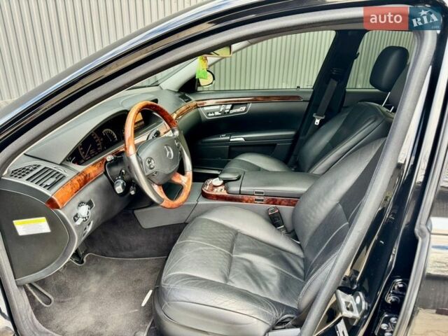 Черный Мерседес С Класс, объемом двигателя 5.46 л и пробегом 197 тыс. км за 16500 $, фото 37 на Automoto.ua