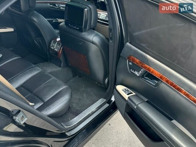 Чорний Мерседес С Клас, об'ємом двигуна 3 л та пробігом 330 тис. км за 16300 $, фото 7 на Automoto.ua