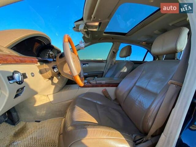 Черный Мерседес С Класс, объемом двигателя 3.5 л и пробегом 325 тыс. км за 8500 $, фото 8 на Automoto.ua