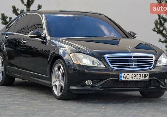Черный Мерседес С Класс, объемом двигателя 2.99 л и пробегом 375 тыс. км за 10999 $, фото 4 на Automoto.ua