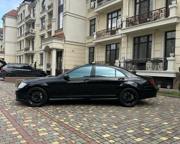 Черный Мерседес С Класс, объемом двигателя 5.5 л и пробегом 260 тыс. км за 13000 $, фото 8 на Automoto.ua