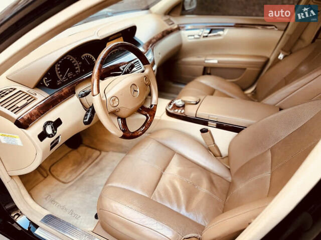 Черный Мерседес С Класс, объемом двигателя 5.5 л и пробегом 291 тыс. км за 9900 $, фото 39 на Automoto.ua