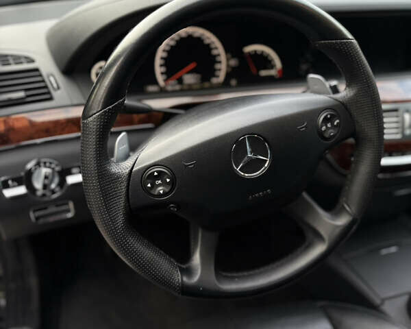 Черный Мерседес С Класс, объемом двигателя 6.21 л и пробегом 83 тыс. км за 26000 $, фото 30 на Automoto.ua