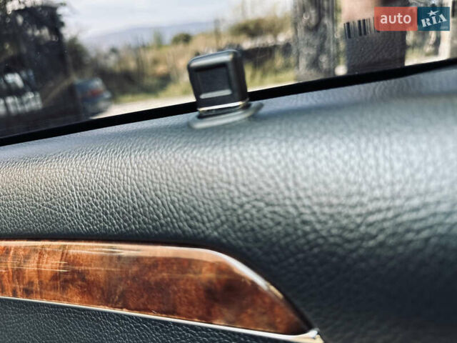 Черный Мерседес С Класс, объемом двигателя 5.5 л и пробегом 210 тыс. км за 12900 $, фото 27 на Automoto.ua